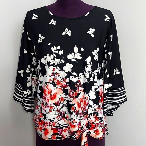 PerSeption Women Floral Top - Picture 3 of 6